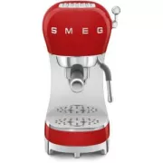 SMEG ECF02RDEU Expresso