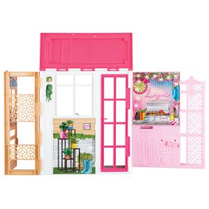 Promo Maison transportable de Barbie chez Carrefour