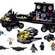 LEGO 76160 La base mobile de Batman