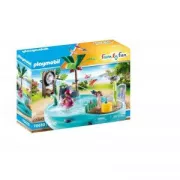 Playmobil Family Fun - Piscine avec jet d'eau - 70610