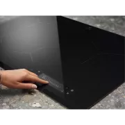 Image : ELECTROLUX EIS6648 SensePro Table induction