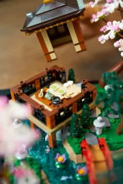 Image : LEGO 10315 Icons Le Jardin Paisible