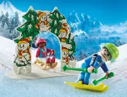 Image : PLAYMOBIL 71453 - Vacanciers et sports d'hiver