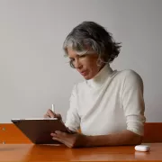 Image : Apple iPad Pro 11' M2 1To Argent Wifi Cellular 2022 - MNYK3NF/A
