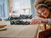 Image : LEGO 77244 Voiture F1 Mercedes-AMG W15 Speed Champions