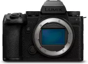 Image : PANASONIC Lumix S5 MII X nu Appareil photo Hybride