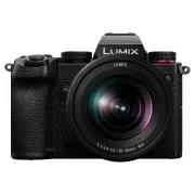 PANASONIC Lumix S5 Noir + 20-60mm Appareil photo Hybride
