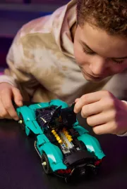Image : LEGO 42208 Aston Martin Valkyrie Technic