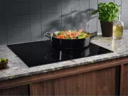 Image : ELECTROLUX EIS62453IZ SAPHIRMATT Plaque induction