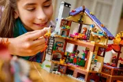Image : LEGO 42705 La cabane chaleureuse dans la forêt - Friends