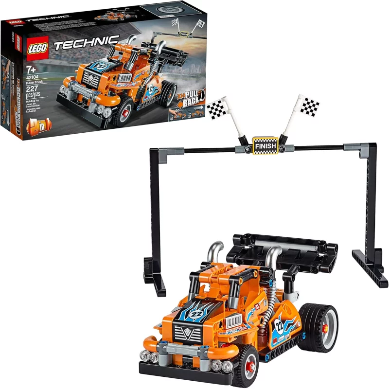 Image : LEGO Technic Le camion de course vers voiture de course 42104
