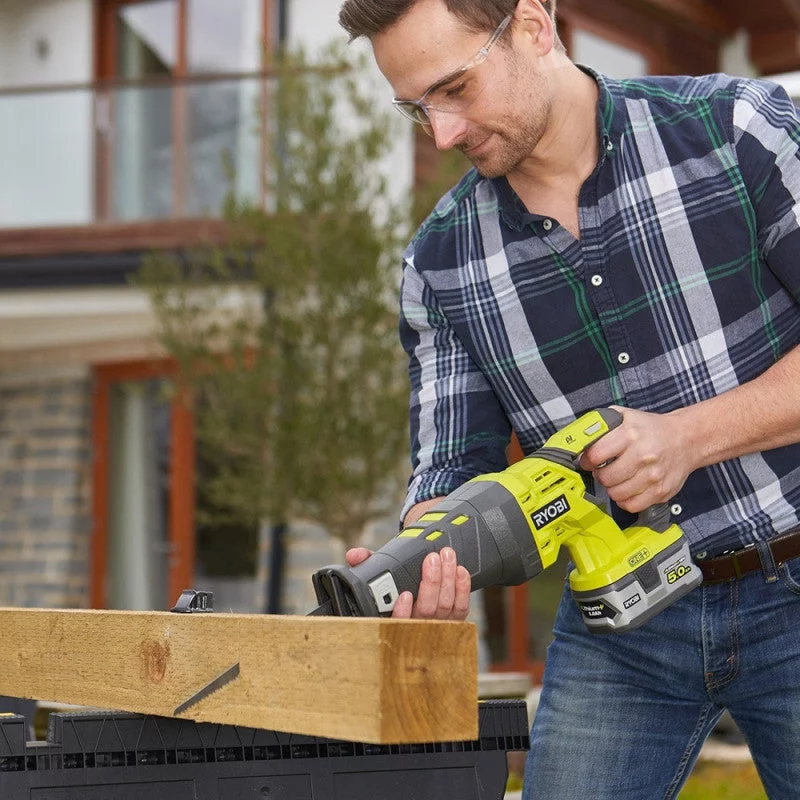 Image : Scie sabre sans fil RYOBI R18RS-0