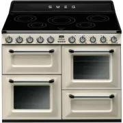 Cadeau Smeg : Poêles offertes pour l'achat d'un centre de cuisson