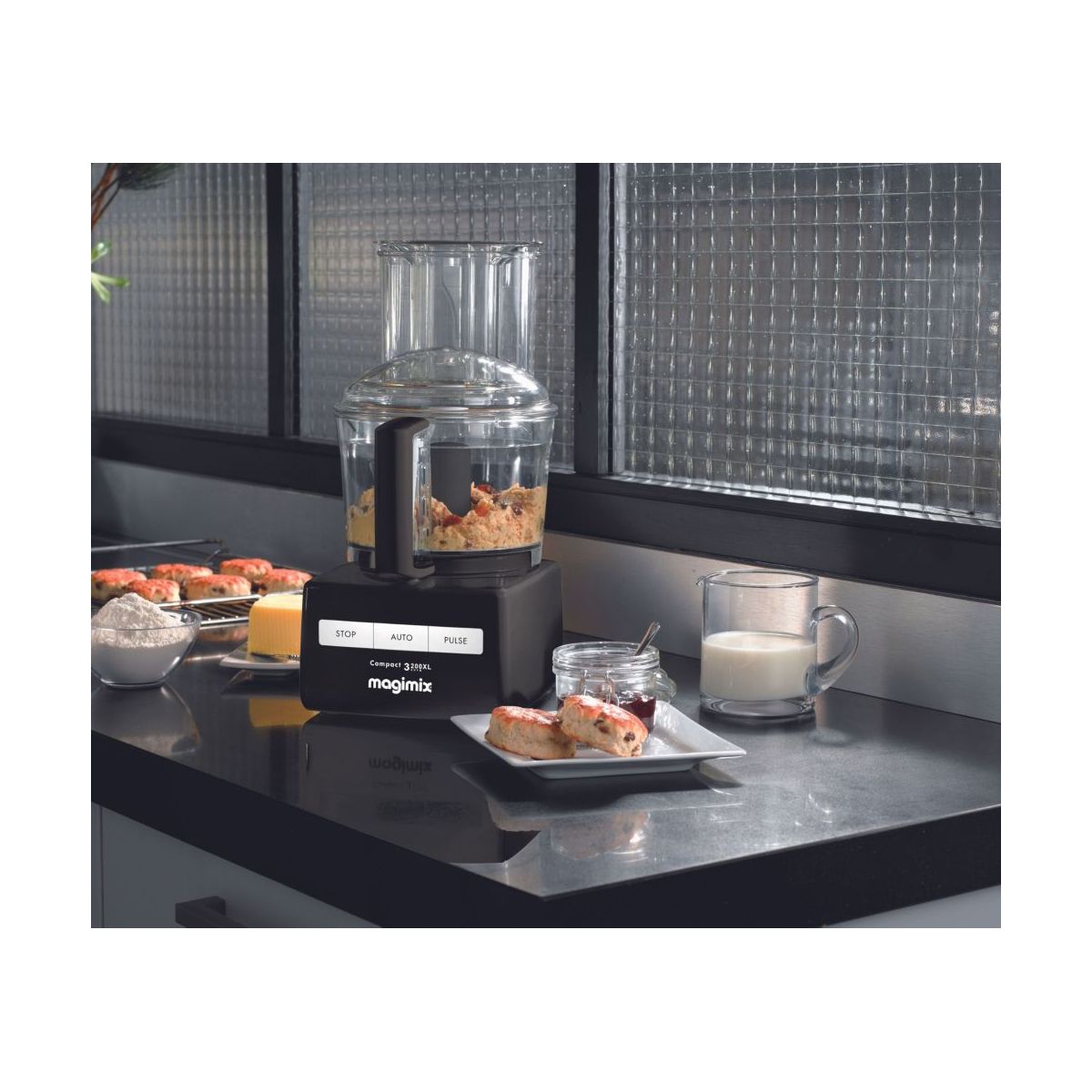 Magimix CS 3200XL NOIR + Presse Agrume à seulement 239 € sur Boulanger.com avec ce bon plan